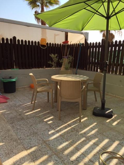 הבית של דרורי Neve Zohar Exterior photo
